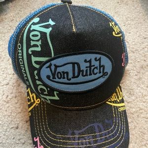 Von Dutch Trucker hat